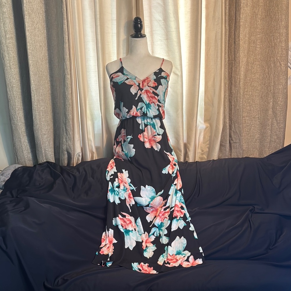 White House Black Market Pink and Blue Spaghetti Strap Sundress